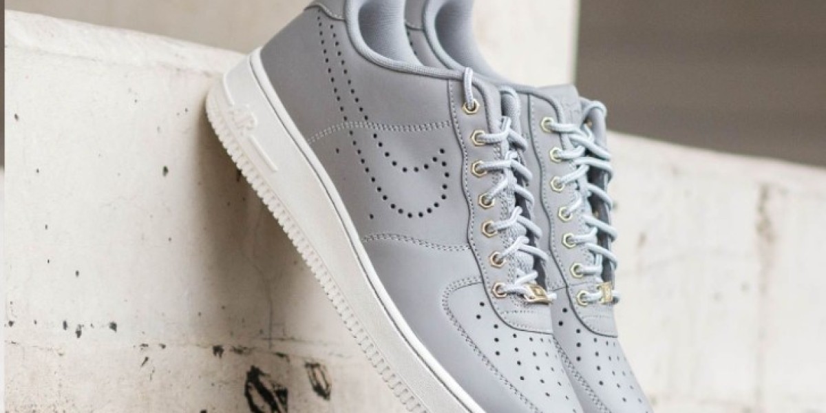 Air Force 1 07 Lv8: Charm Unleashed
