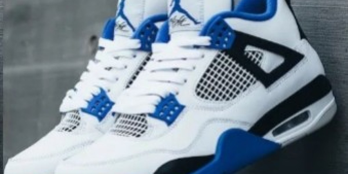 AIR JORDAN 4 RETRO MOTORSPORTS: CLASSIC REVIVAL