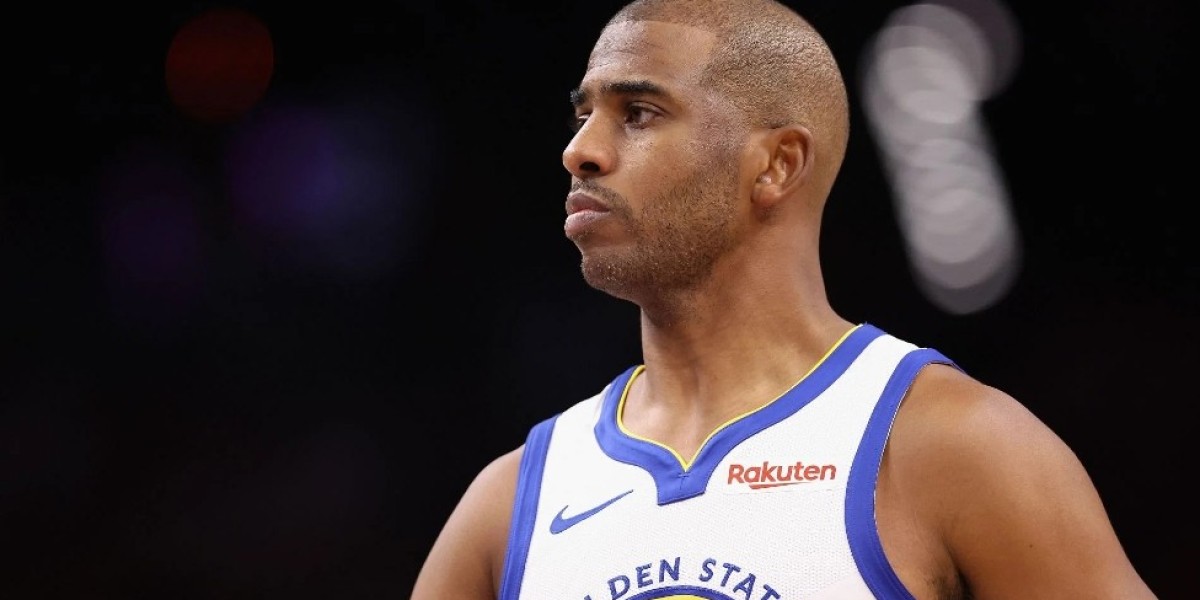 Chris Paul Cleared to Resume Light On-Court Activities, Warriors Weighing Trade Options