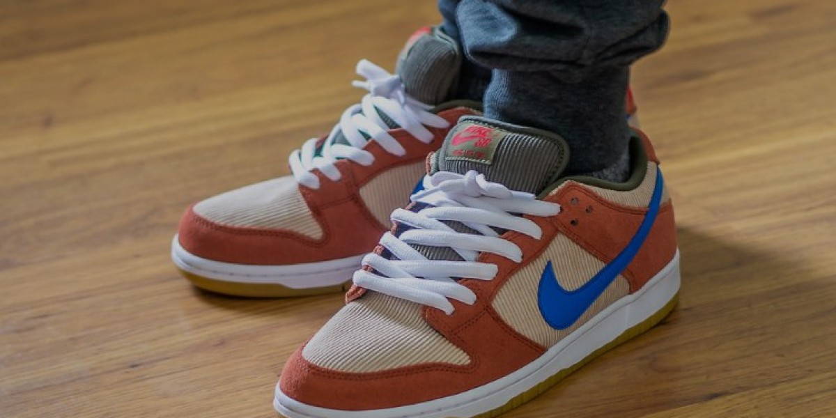 Nike Dunk SB Corduroy Dusty Peach: Skater’s Festive Gift