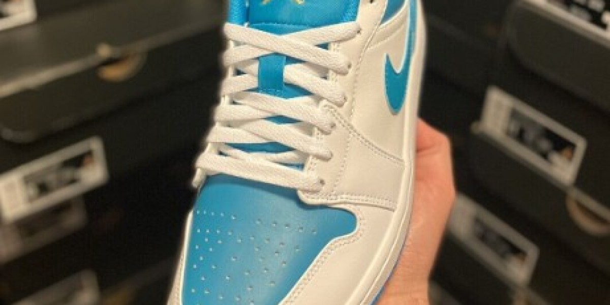 Air Jordan 1 Low Aquatone: of Color for the Summer