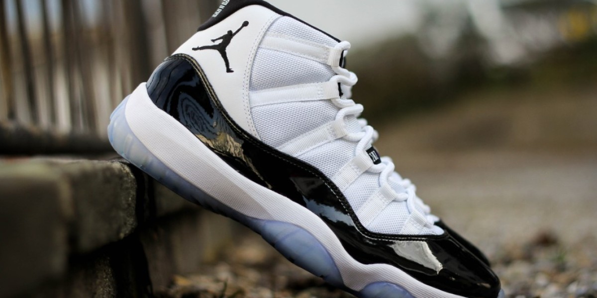 Air Jordan 11 Low BG Concord: Perfect Holiday Gift